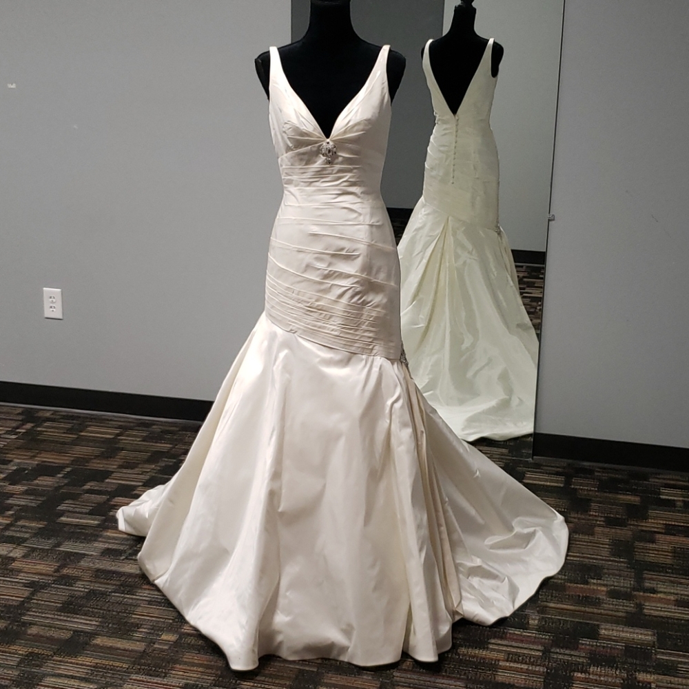 Val Stefani Couture Moonlight,open back,size 8